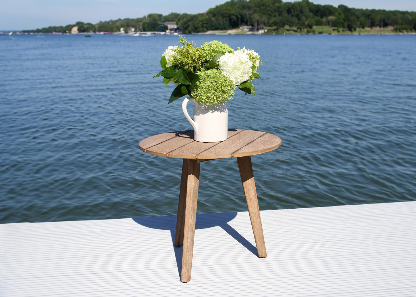 Antique Wash Eucalyptus Outdoor Accent Table 20" Round