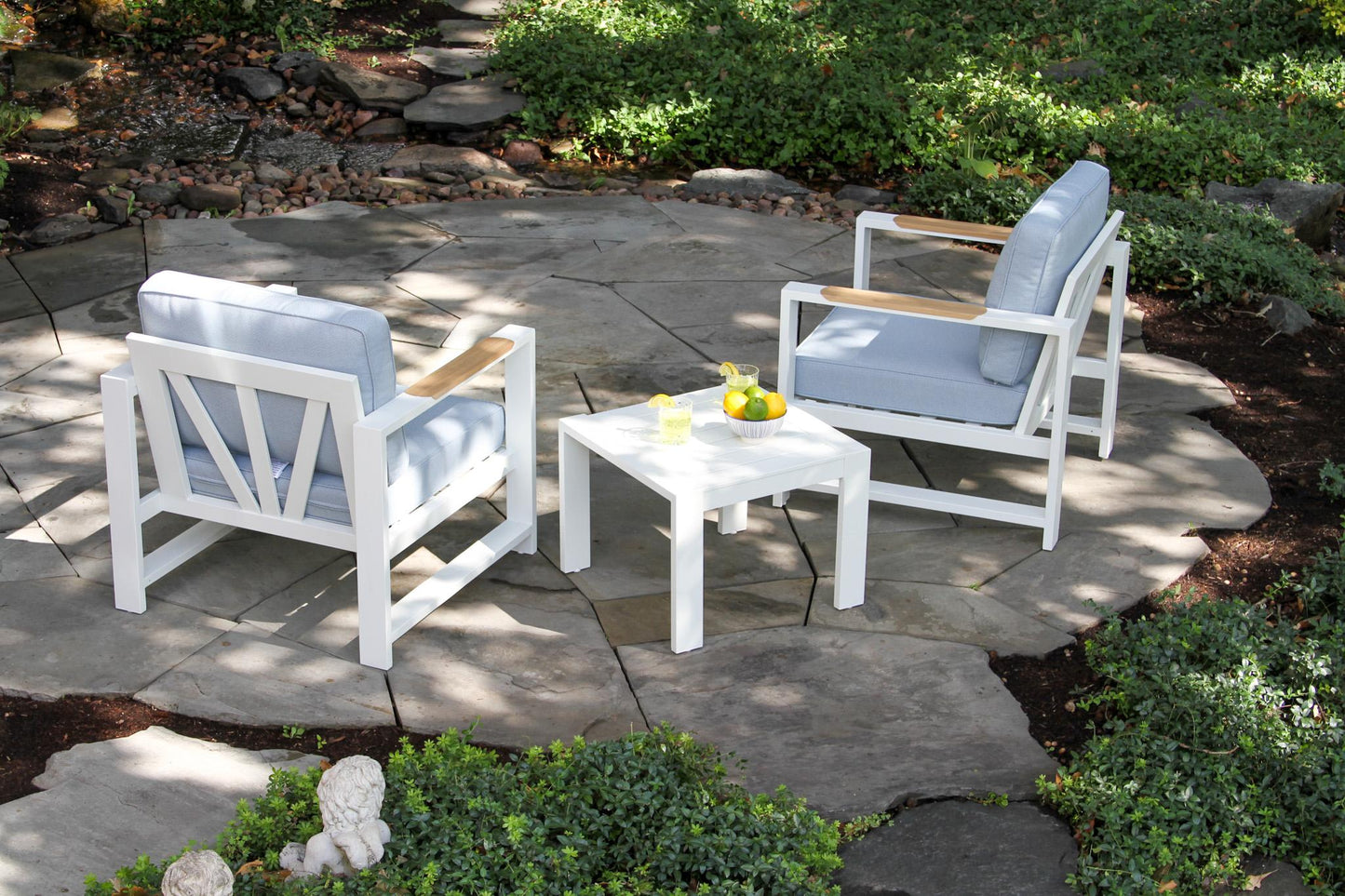 Sienna White Outdoor Aluminum Accent Table 22" x 22"