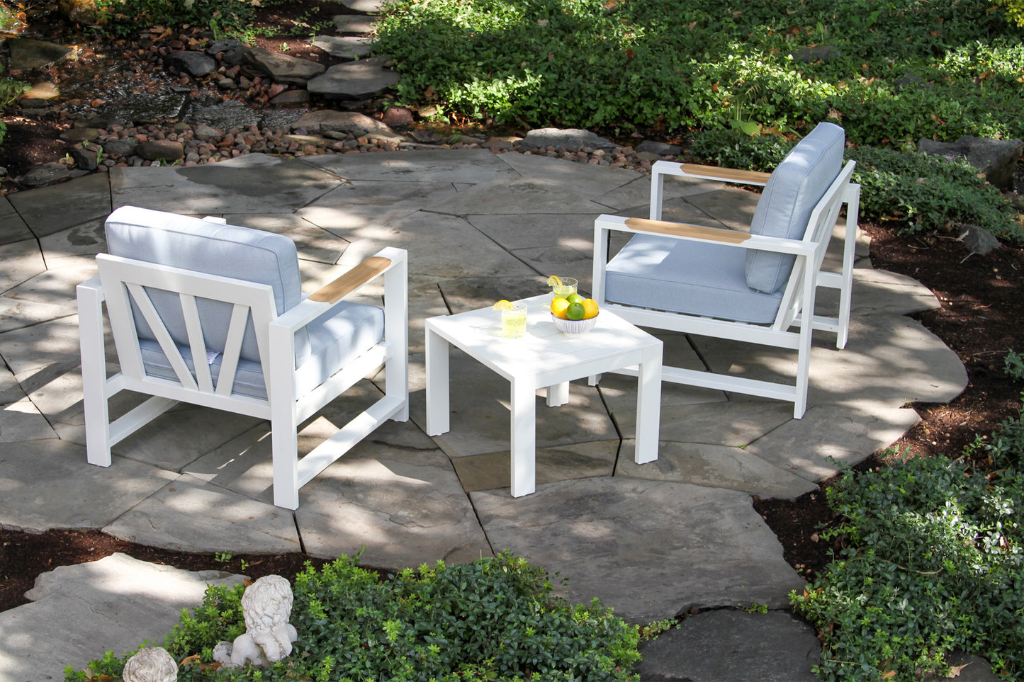 Sienna White Outdoor Aluminum Accent Table 22" x 22"