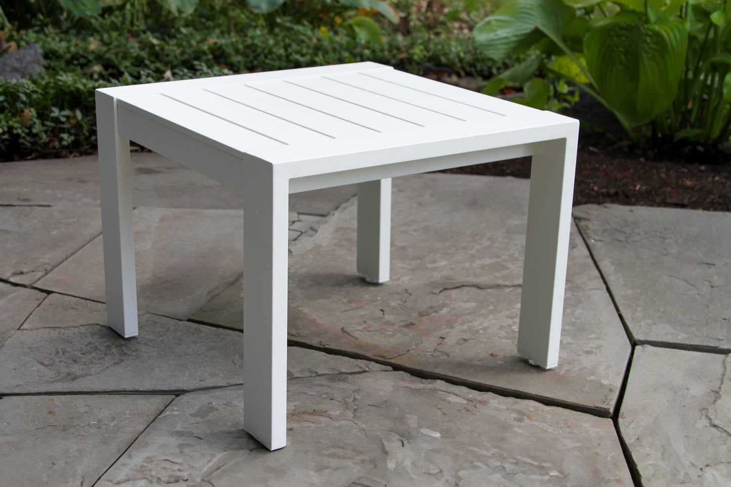 Sienna White Outdoor Aluminum Accent Table 22" x 22"