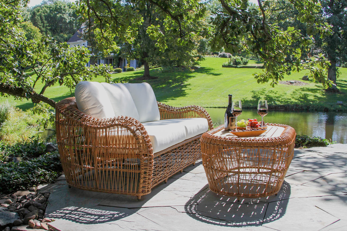 On the Vine Outdoor Wicker Sofa w Sunbrella