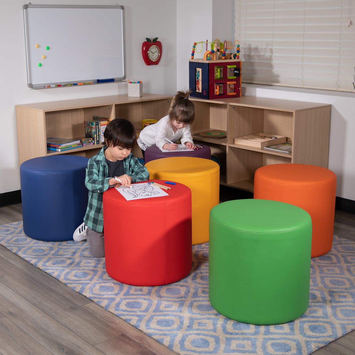 Nicholas Soft Seating Flexible Circle for Classrooms and Common Spaces - 18" Seat Height (Green)