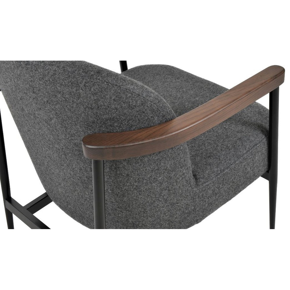 Bloomy Upholstered Indoor Lounge Chair