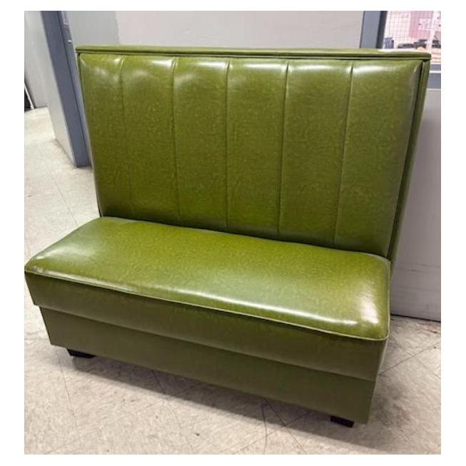 6 Channels Back Booth with Legs in Green Vinyl - Set of 5