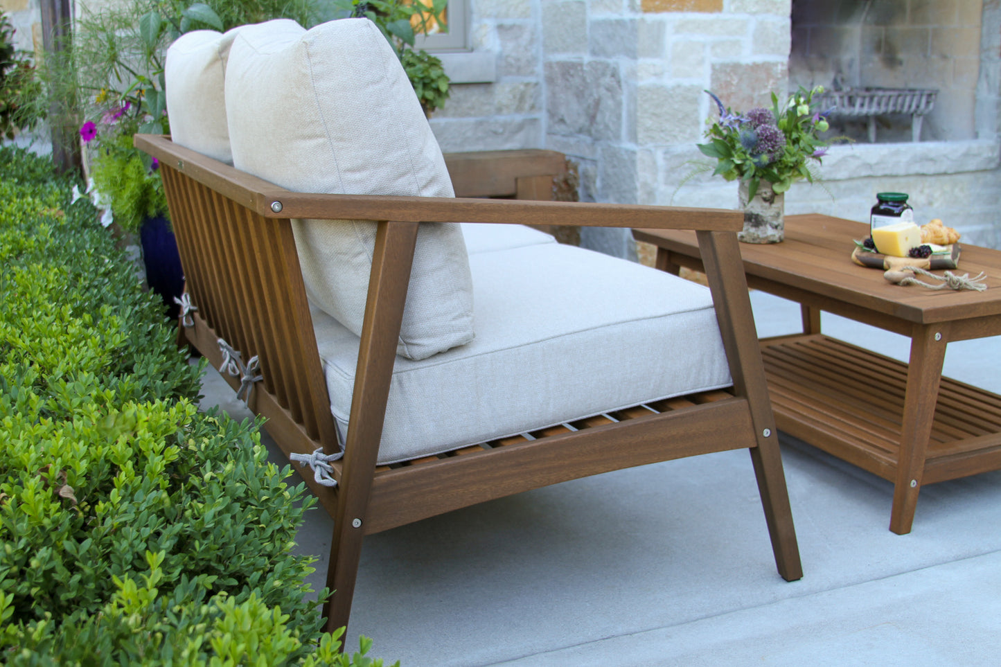 Eucalyptus Outdoor 4pc Modern Seating Group