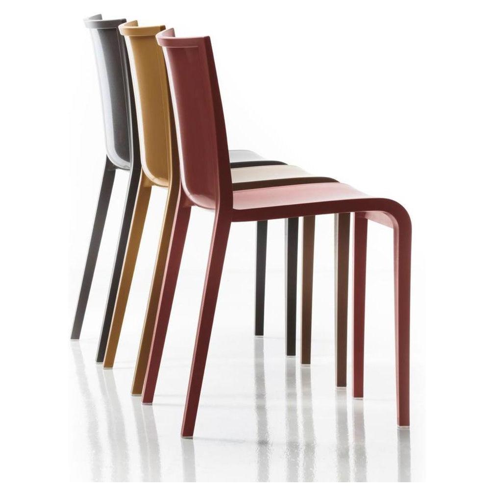Nassau Resin Stacking Outdoor Chair | Chairs – Restaurant Furniture Plus